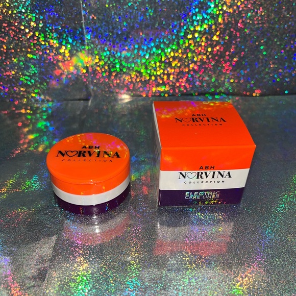 Anastasia Beverly Hills Makeup Anastasia Beverly Hills Electric Cake Eye Liners New Poshmark